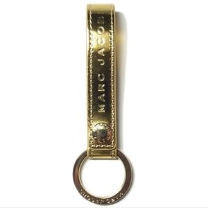 MARC JACOBS METALLIC GOLD LOGO KEYCHAIN KEY RING